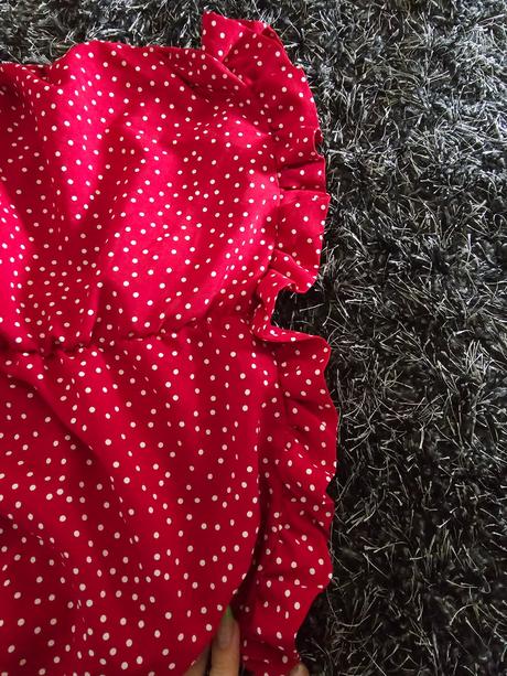 Guličkové šaty, s