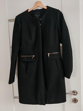 Krasny prechodny kabat s na jar, jesen, s