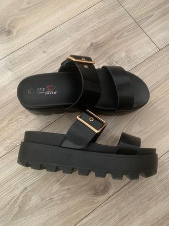 Dámske šľapky, 39