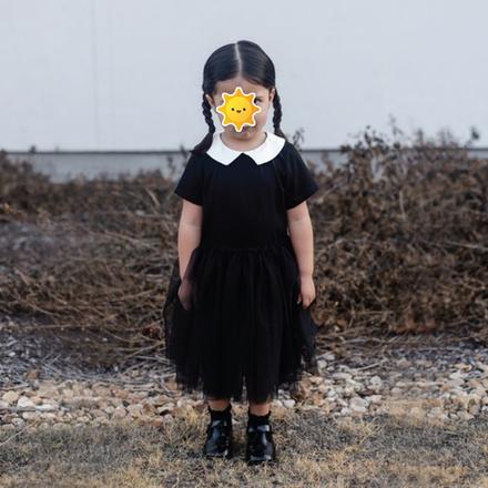 Šaty, kostým wednesday,