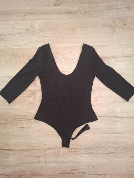 Dámske body, l