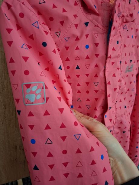 Krasna bunda, jack wolfskin,128