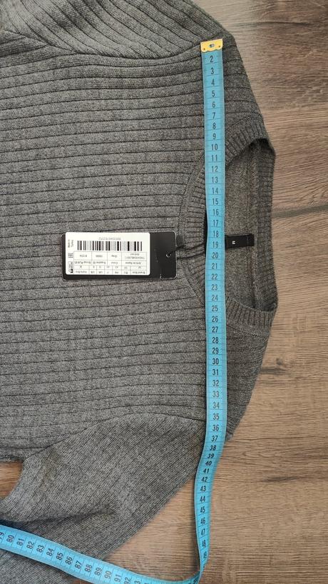 Dámske úpletové šaty, m