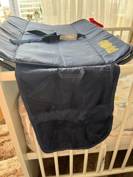 Prebaľovacia podlozka na postielku,