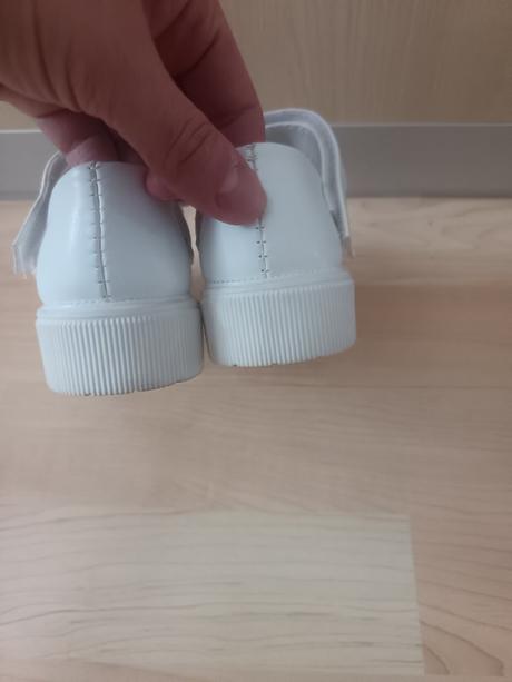 Dievčenské topánky, 25