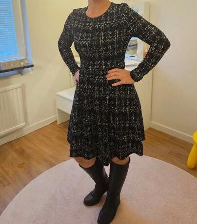 Krásne, jednoduché šaty, l