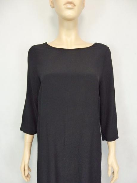 Kvalitný čierne šaty, s