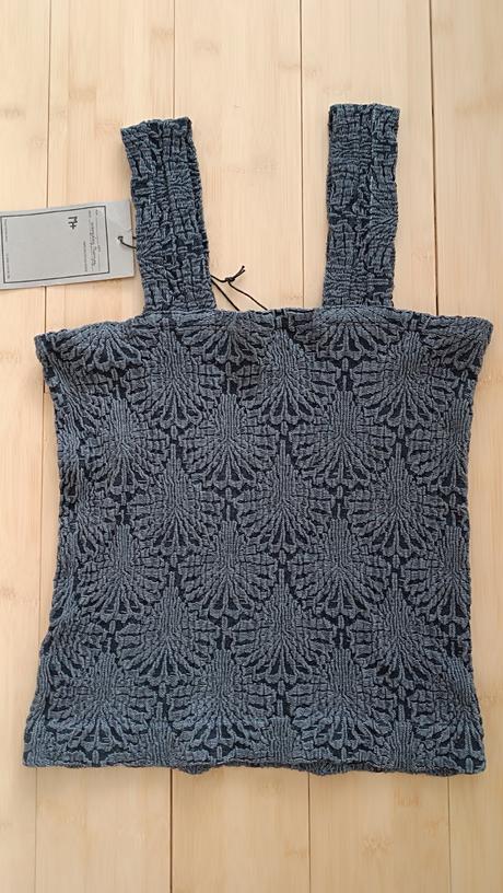 Krátky top, new yorker,s