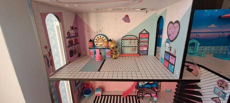 Domcek pre babiky lol, 