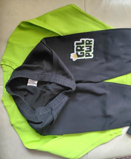 Tepláková súprava, 128