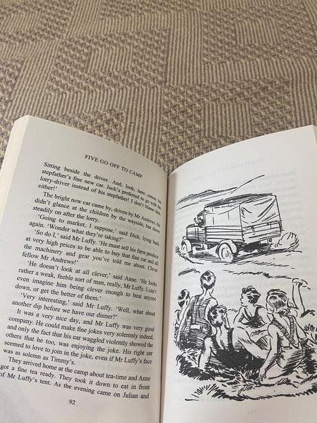 Enid blyton five go off to camp the famous five,