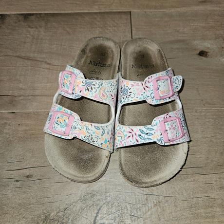 Dievcenska domaca obuv, 33