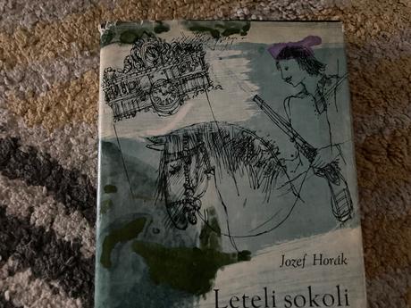 Leteli sokoli nad javorinou (1977),
