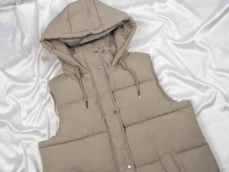 Kvalitná zimná vesta f&f bledozelená, f&f,m