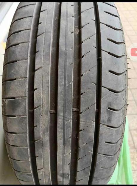Predám letné pneamatiky  225/50 r17 + snímač, 