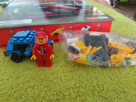 Stavebnica - závodné autá, 