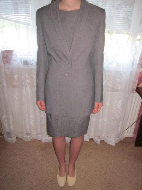 Sivý sukňový kostým, admiral,38