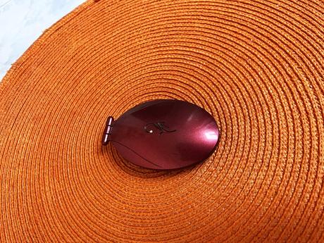 Zrkadielko do kabelky,