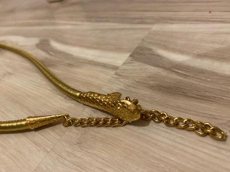 Krásny elegantný zlatý opasok náhrdelník tvar hada,