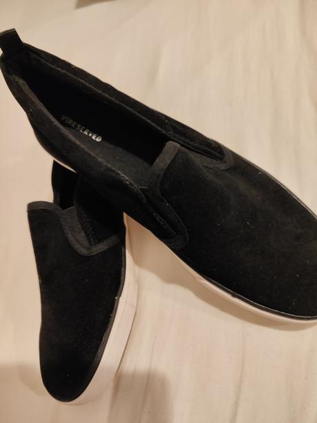 Nasuchovacky, reserved,37