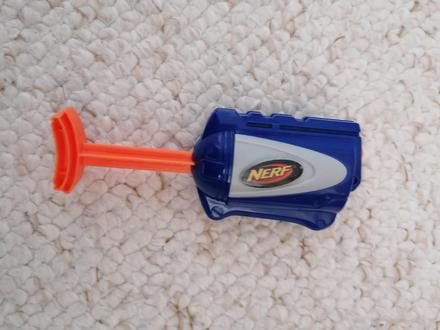 Nerf striekacia pištoľ,
