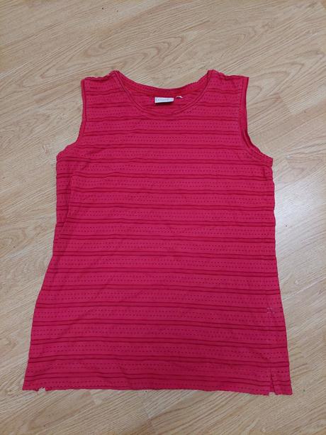 Cervene mierne priesvitne tielko, m