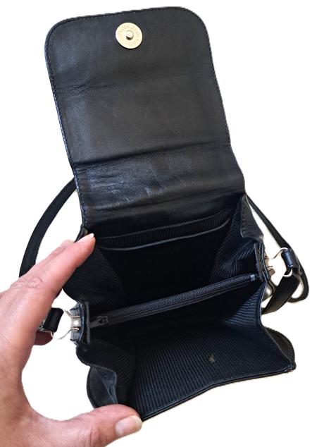 Dámska kožená crossbody kabelka zn. aigner,