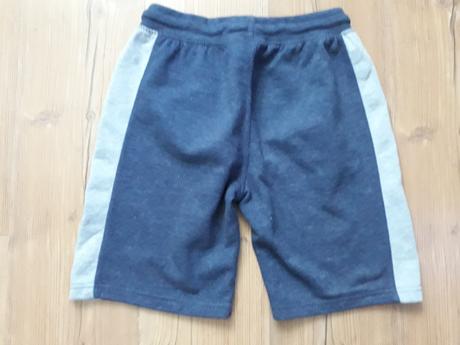 Chlapčenské kraťasy m, 146