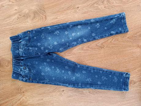 Dievčenské džegínsy, 98