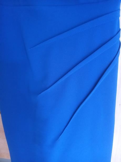 Spoločenské šaty, m