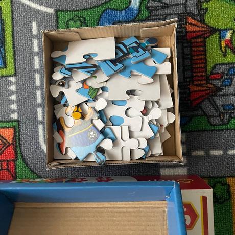 Balík puzzle labková patrola 3+,