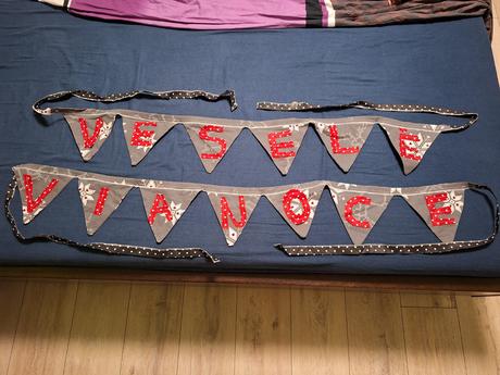 Vianočný nápis na zavesenie "veselé vianoce", 