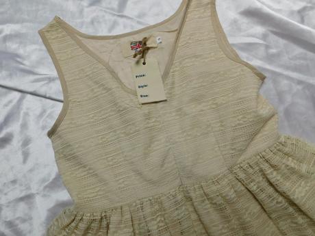 Pekne čipkovane šaty, 36 / s