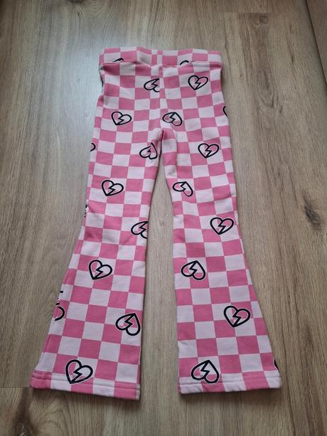 Lol zvonové tepláky, 104