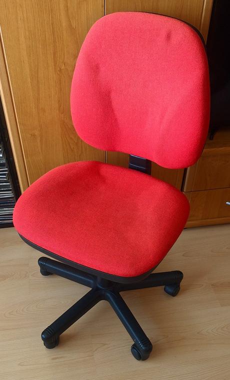 Kancelárska stolička, 