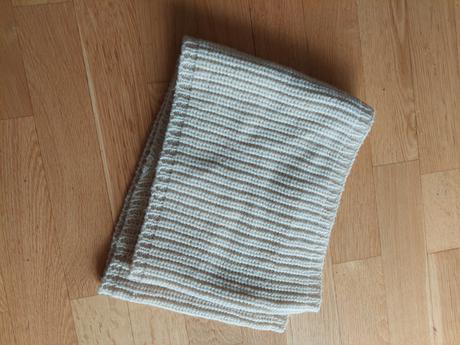 Béžový pletený nekonečný šál, 