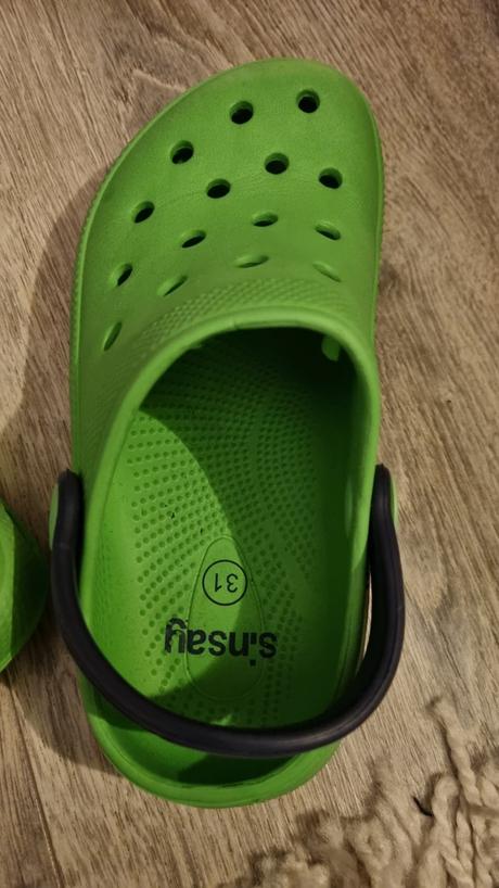 Kroksy č.31, sinsay,31