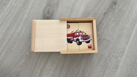 Drevena skladacka auta, 