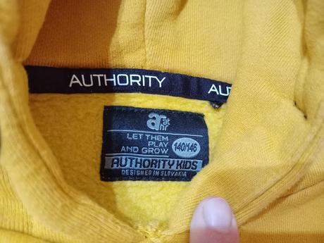 Mikina, authority,134