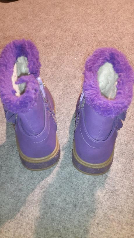 Čižmičky veľ.23, 23