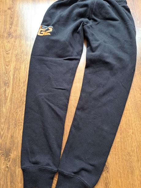 Tepláky, chapter young,146