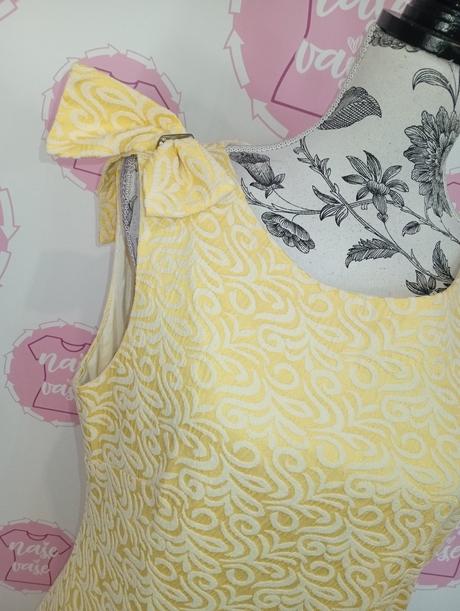 Príležitostné šaty, 42