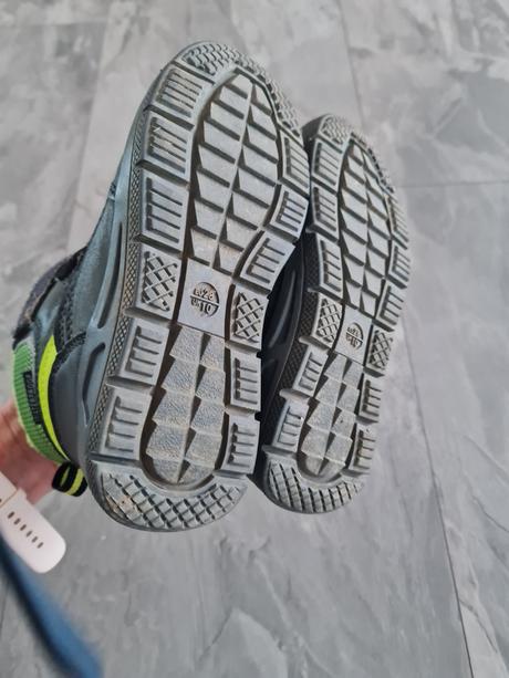 Snehule topanky, lupilu,28