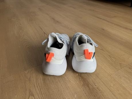 Športová obuv s bielou podrážkou, kipsta,41