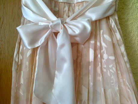 Spoločenské šaty zn. teatro, 38