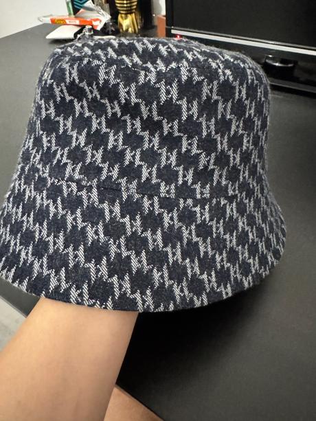 Klobúk karl lagerfeld, kanz,m