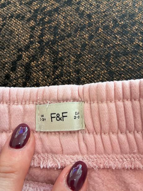 Hrubsie teplaky, f&f,98