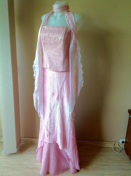 Korzetové šaty/100, 38