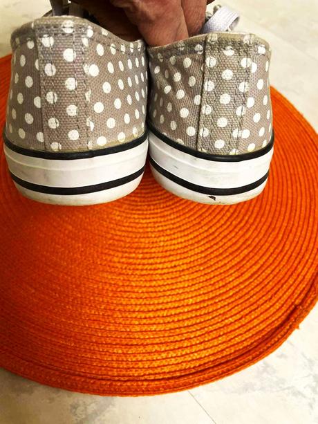 Bodkované tenisky, 39