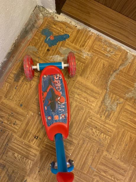 Kolobezka spiderman, 